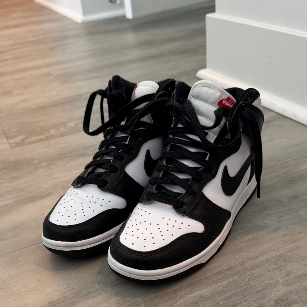 Nike Dunk High Pandas